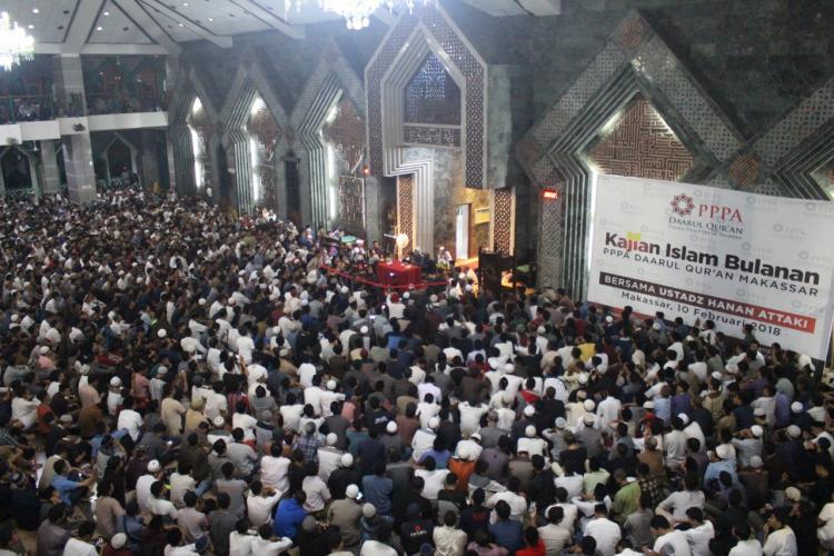 Hanan Attaki Menyapa Makassar